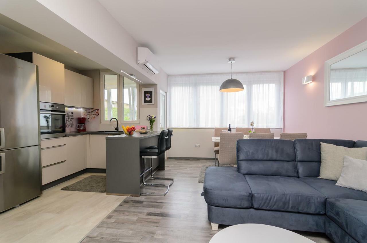 Calm Apartment & Room Ζαντάρ Εξωτερικό φωτογραφία